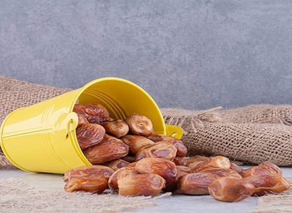 خرید خرما زاهدی خشک + قیمت فروش استثنایی